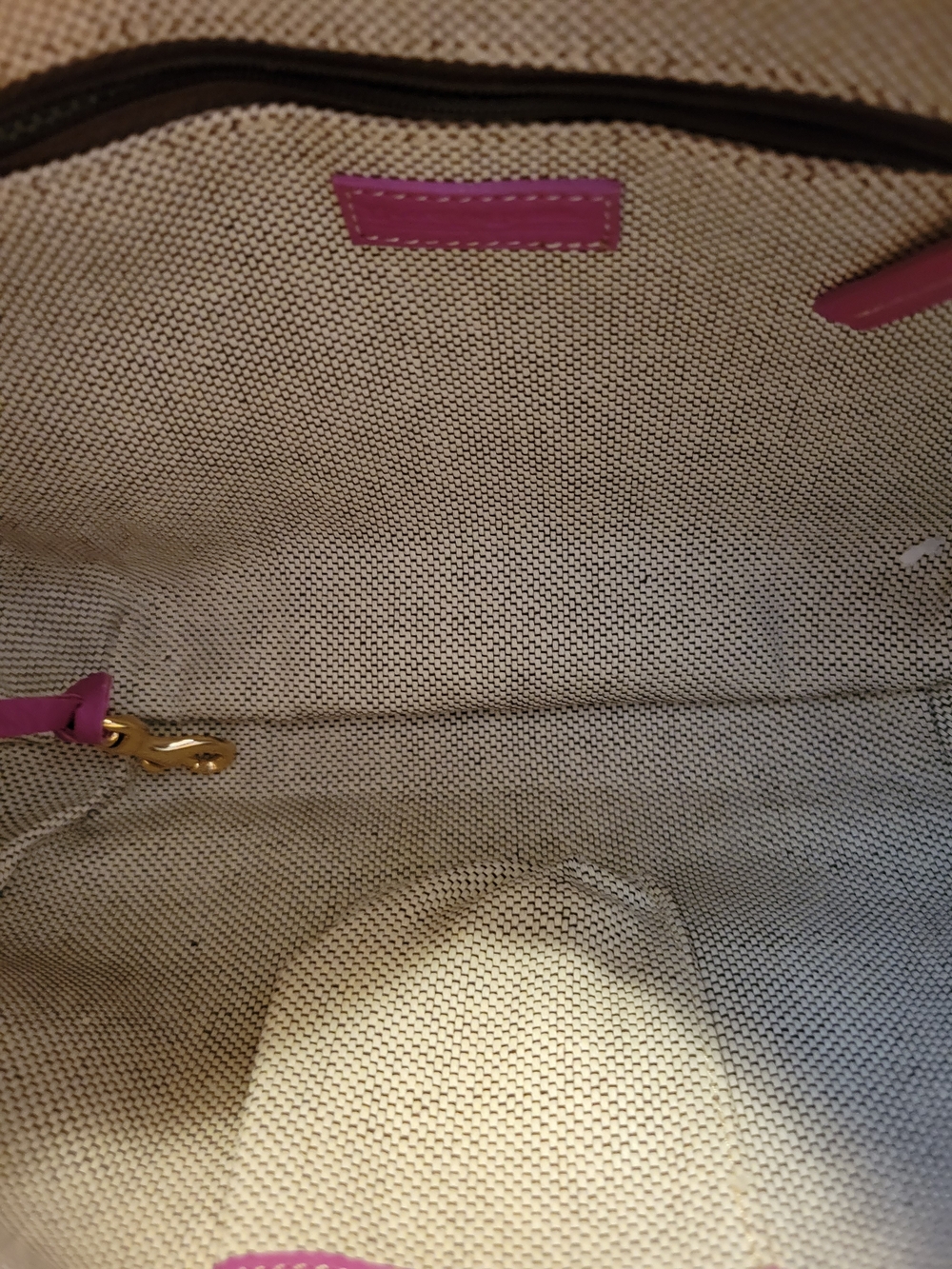 Dooney & Bourke Spring Fuschia Signature Bag. - Picture 6 of 7